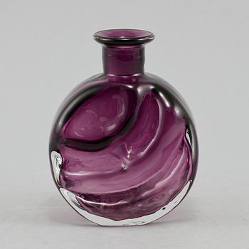 VAS, glas, Lars Hellsten, Orrefors, 1900-talets andra hälft.