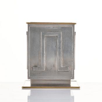 Nils Fougstedt, pennkopp, tenn och mässing, modell A 503, Firma Svenskt Tenn, Stockholm, 1932.