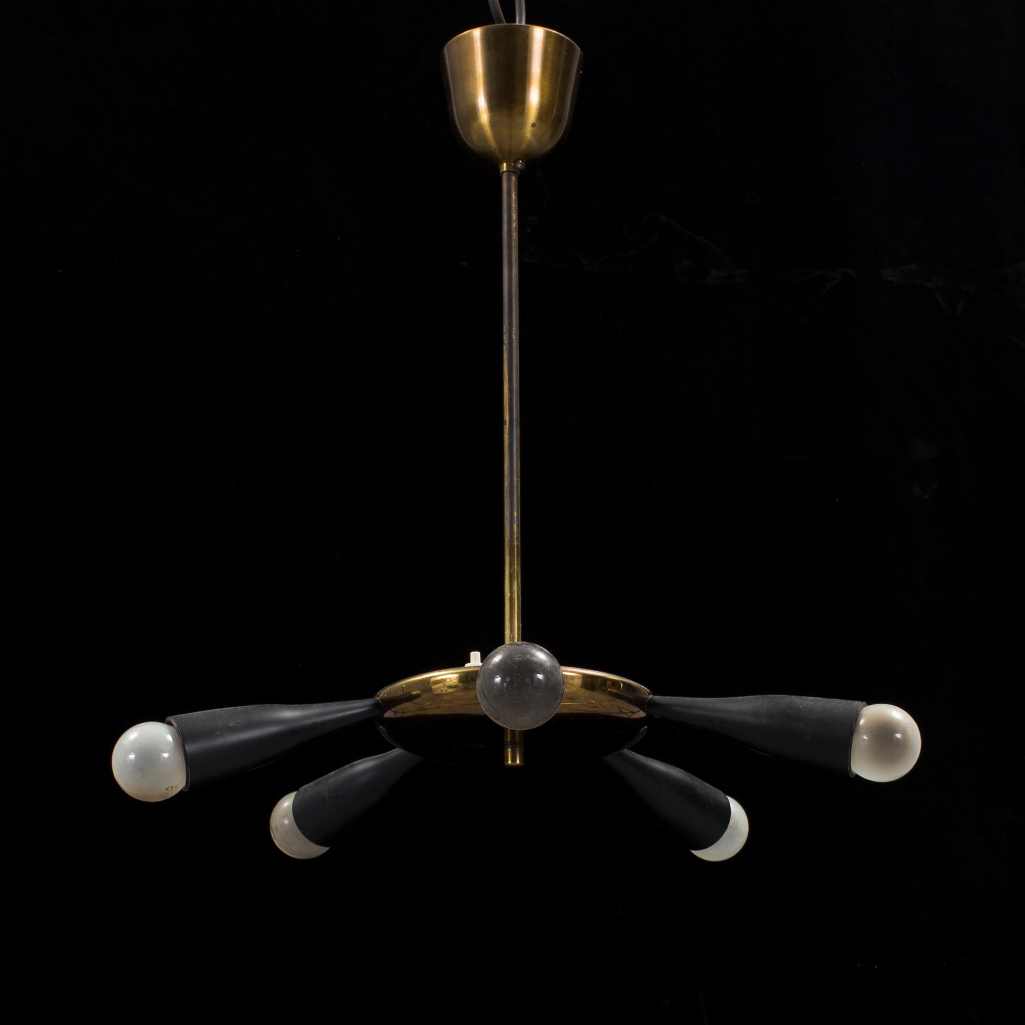 A 1950´s ceiling light.