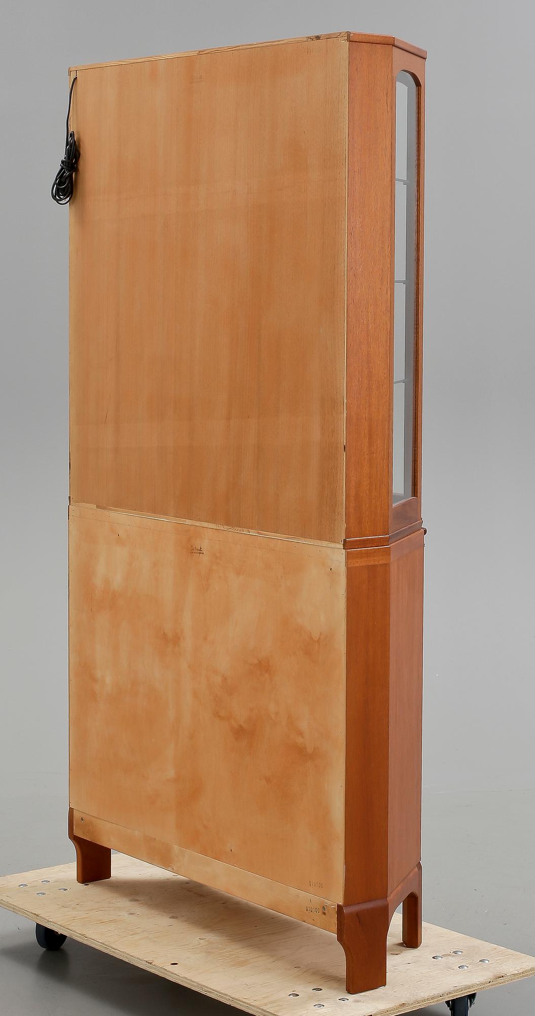 SKÅP, "Undantaget", Carl Malmsten, Åfors Möbelfabrik AB, 1900-talets andra hälft.