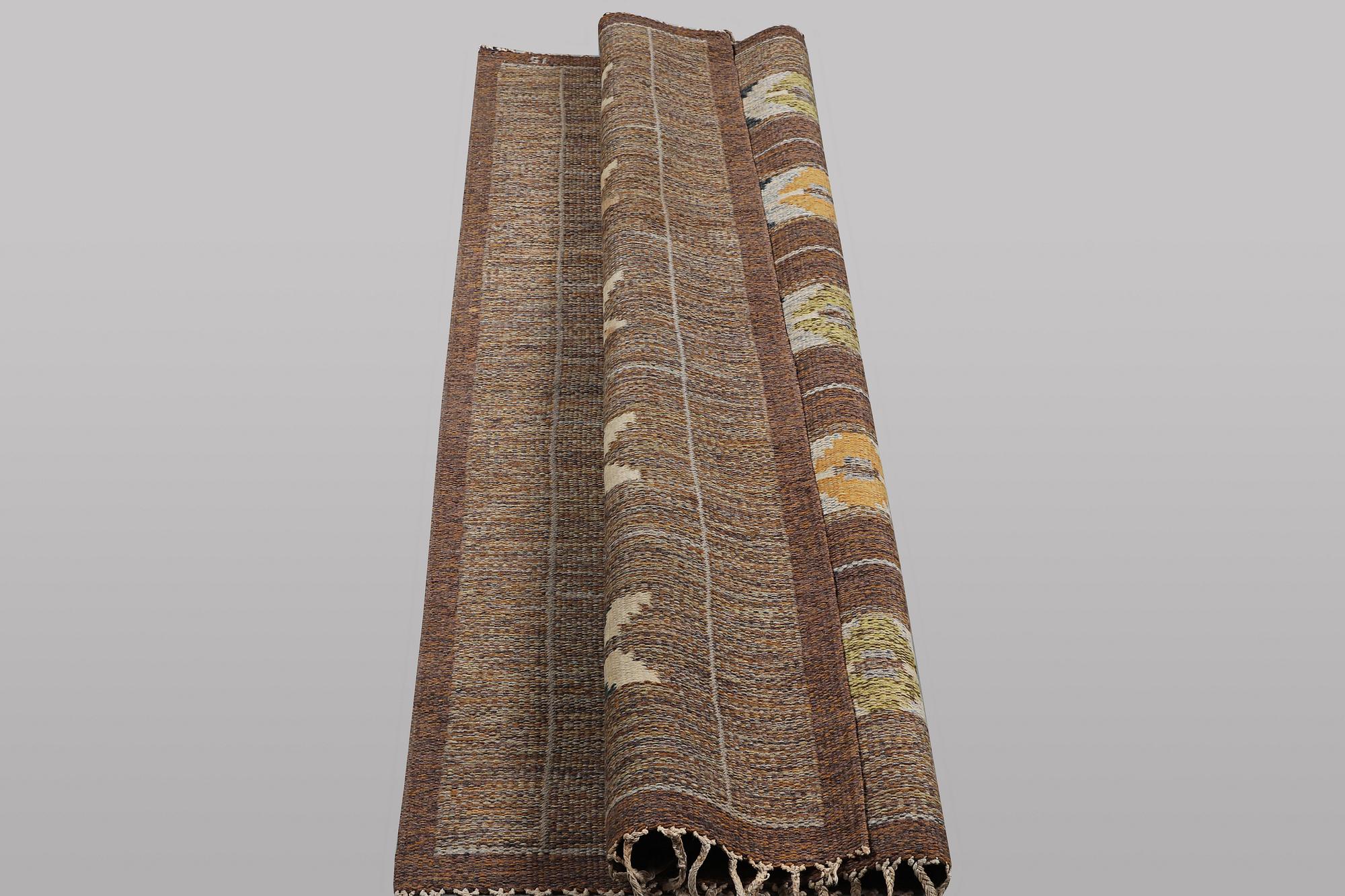 ingegerd silow, a flat weave carpet, signed IS, ca 202 x 133 cm.