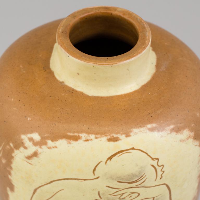 A vase by Vicke Lindstrand for Upsala Ekeby, 1940s.