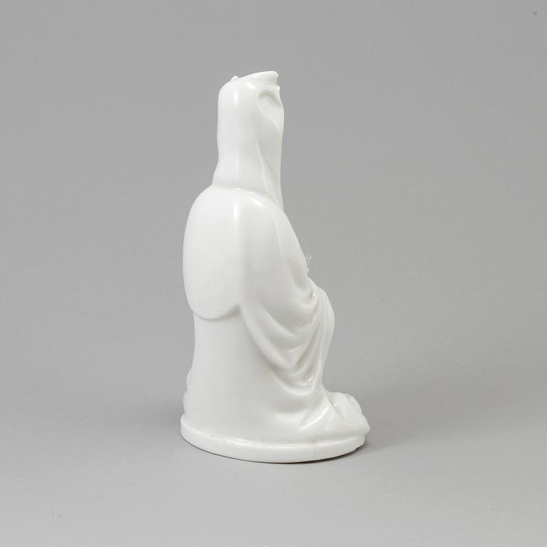 A Chinese blanc de chine porcelain figurine of a Guanyin, 20th century.