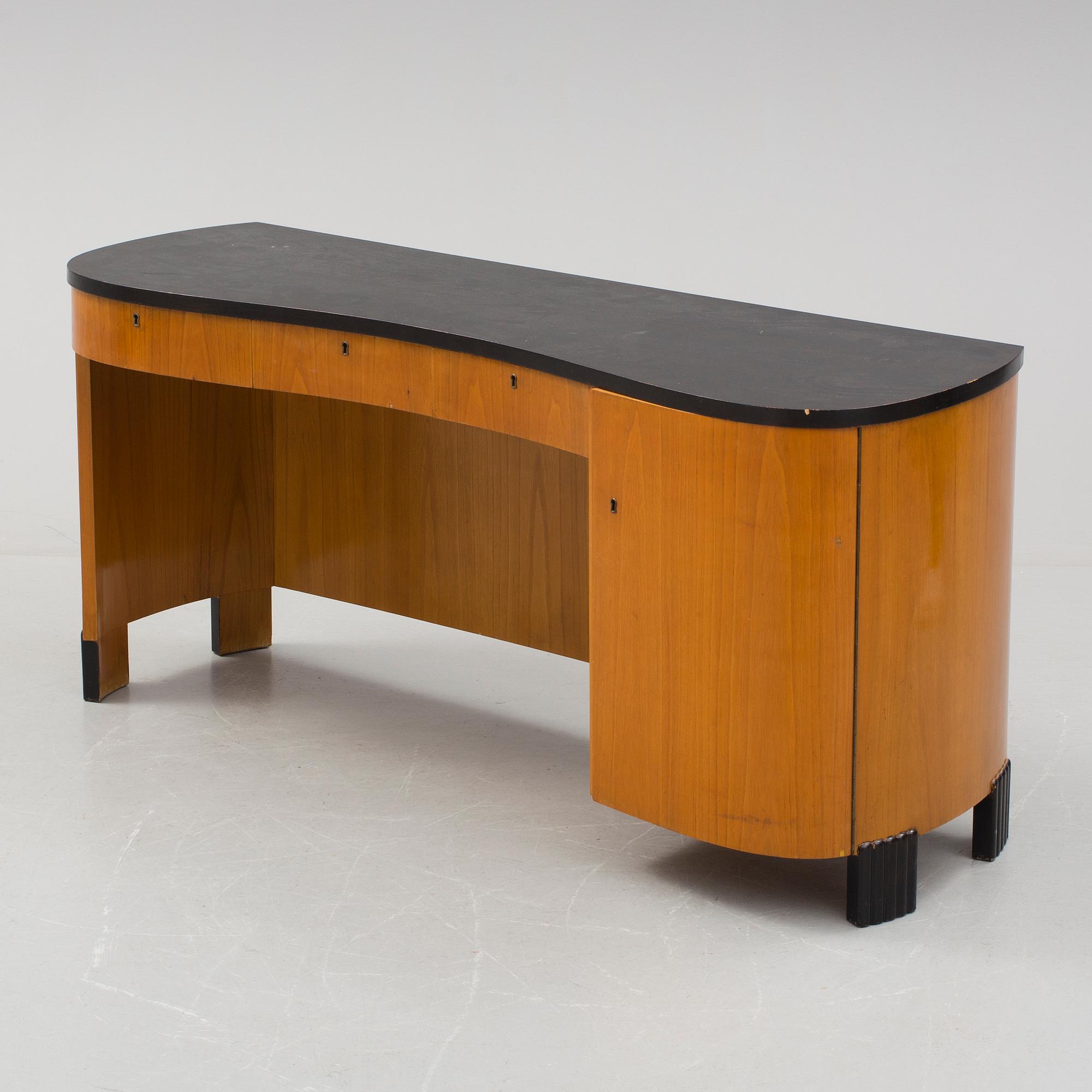 SKRIVBORD, 1900-talets första hälft.