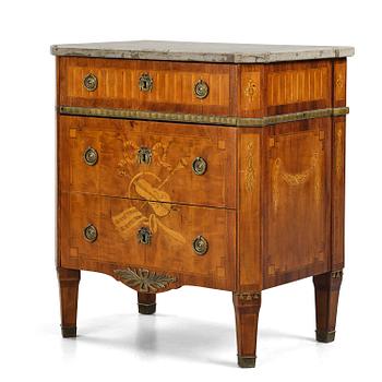 15. A Gustavian marquetry commode in the manner of F. Foltiern, Stockholm, late 18th century.