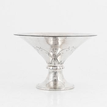 A Swedish silver plate, bowl and box,  Stockholm 1910-20s.