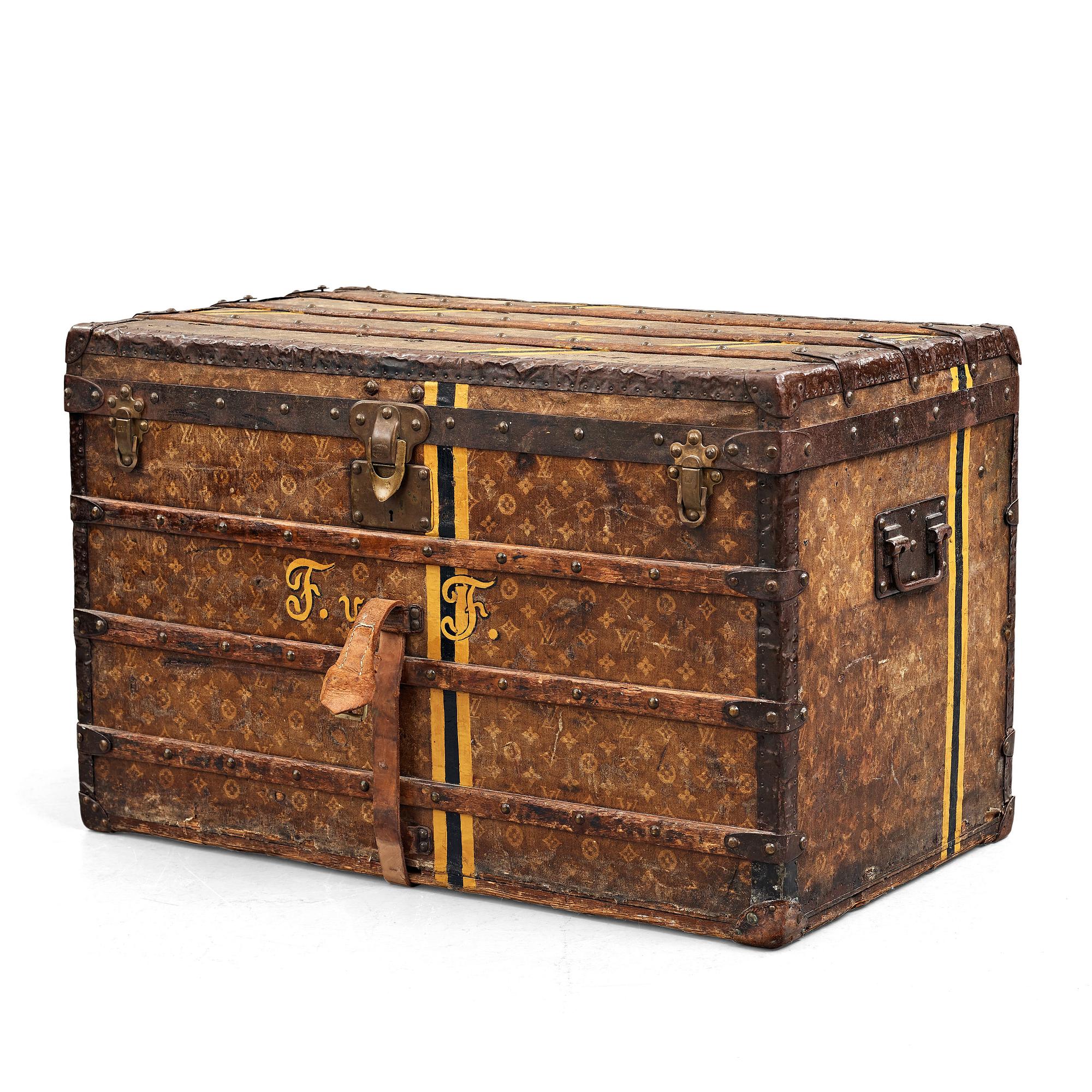 Louis Vuitton, TRUNK, Louis Vuitton, early 19th century.
