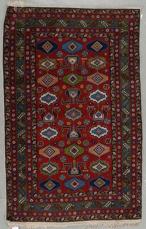 MATTA, semiantik, Kaukas, ca 147x105 cm.