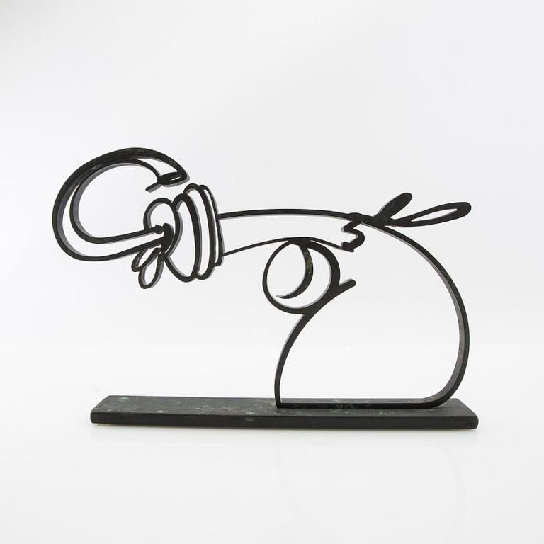 Carl Fredrik Reuterswärd, Sculpture "Non violence".