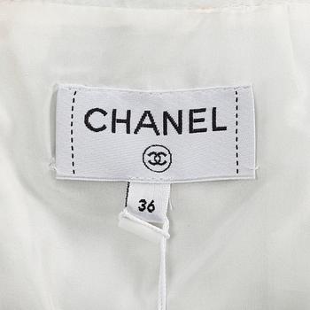 Chanel, skirt, metallic lamb leather, size 34.