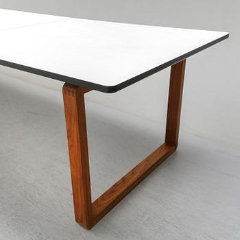 GLISMAND & RÜDIGER, matbord, "DT 20" från Bolia.