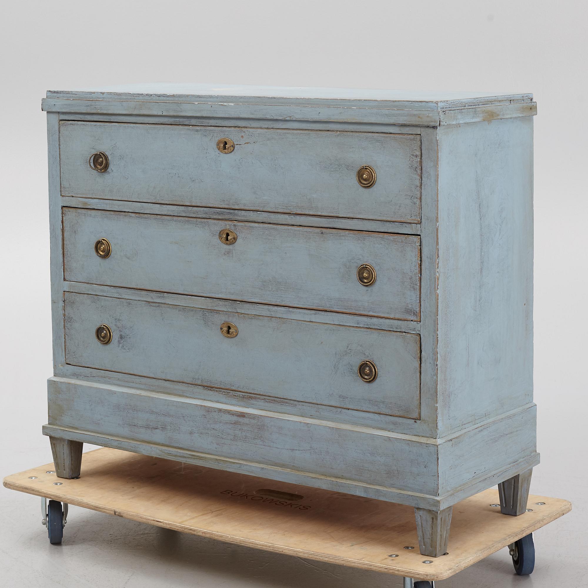 Chest of drawers, 19th century.