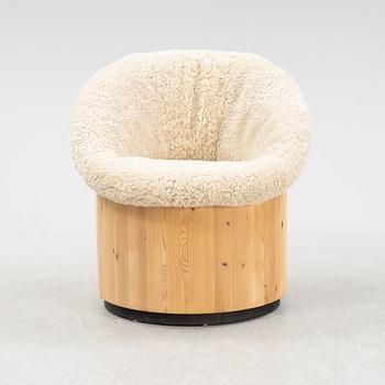 Peter Opsvik, a lounge chair from the 'Cylindra' series.