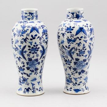 VASER, 1 par, porslin, Kina, 1800-tal.