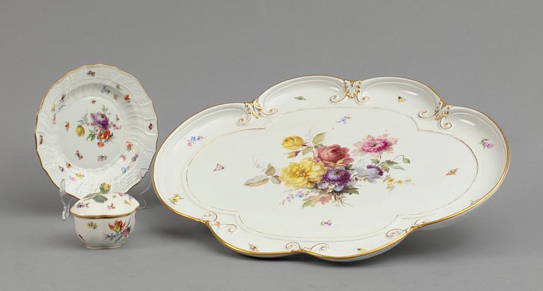 PARTI PORSLIN, 3 delar, Meissen, 1800-talets slut-1900-talets början.