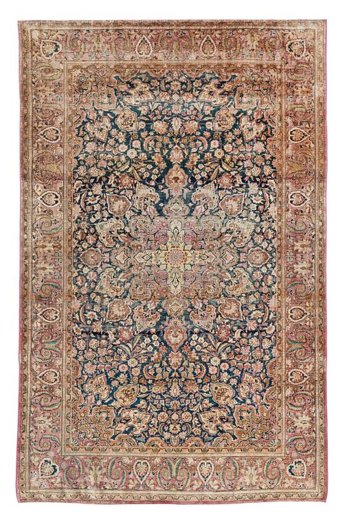 SEMI-ANTIQUE SILK KASHAN. 202,5 x 128,5 cm.