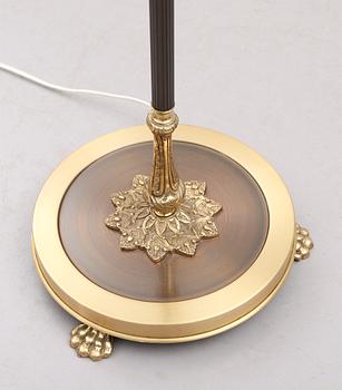 GOLVLAMPA, 1900-talets mitt.