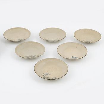 A set of Japanese bowls, Edo period (1666-1868).