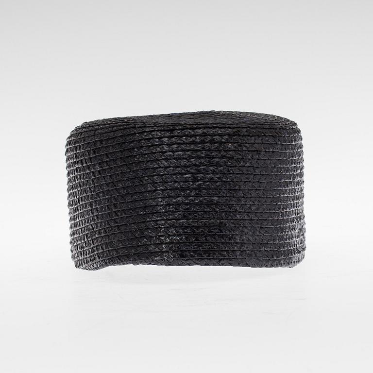 HATT och BÄLTE, Yves Saint Laurent.