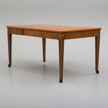 SKRIVBORD, Swedish Grace, 1920-tal.