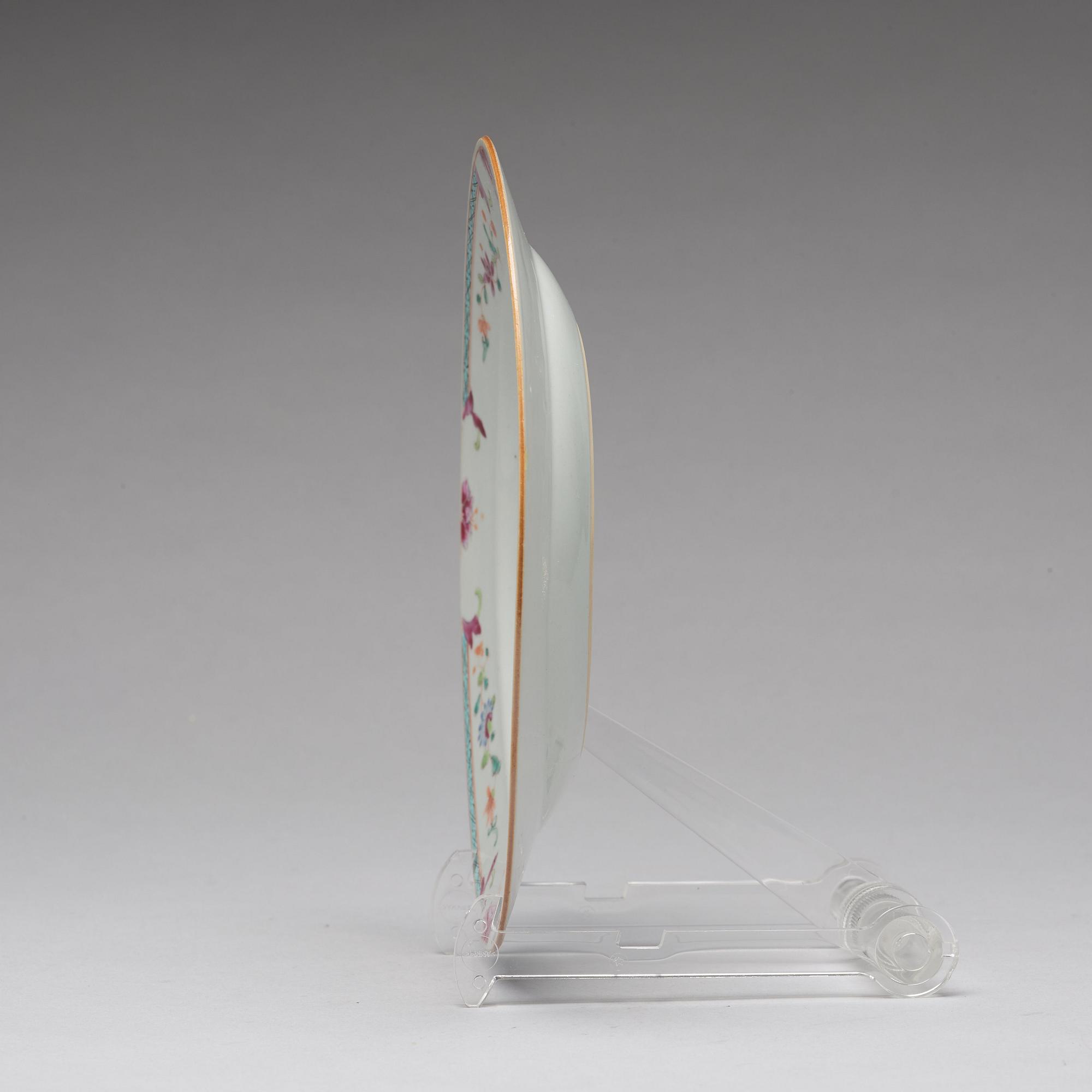 TALLRIKAR, 10 stycken, kompaniporslin. Qingdynastin, Qianlong (1736-95).