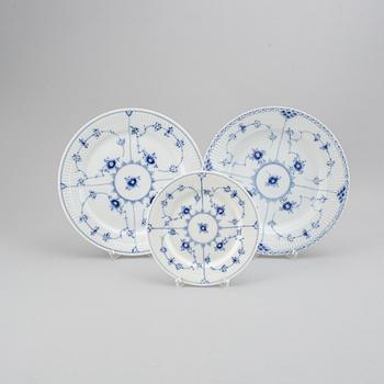 ROYAL COPENHAGEN, a part 'Musselmalet' service, Denmark (33 pieces).