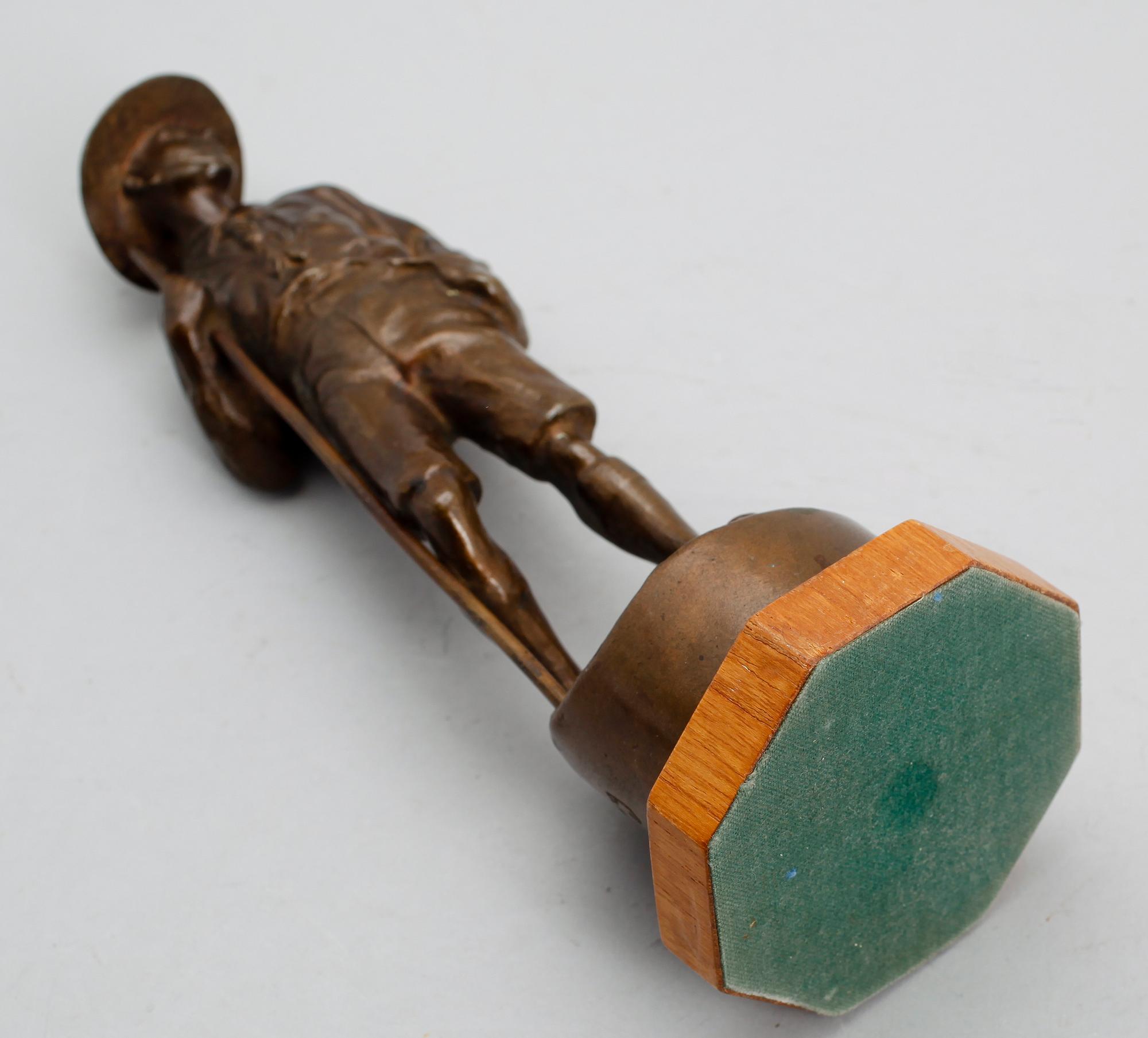 TORE STRINDBERG, skulptur, brons, signerad och daterad 1910.