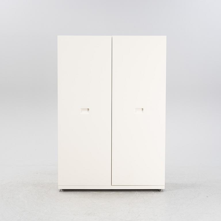 Garderob, Asplund, omkring år 2000.