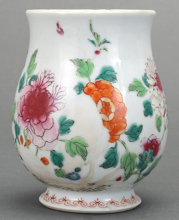 MUGG, porslin, Kina, Qingdynastin, Qianlong (1736-1795).