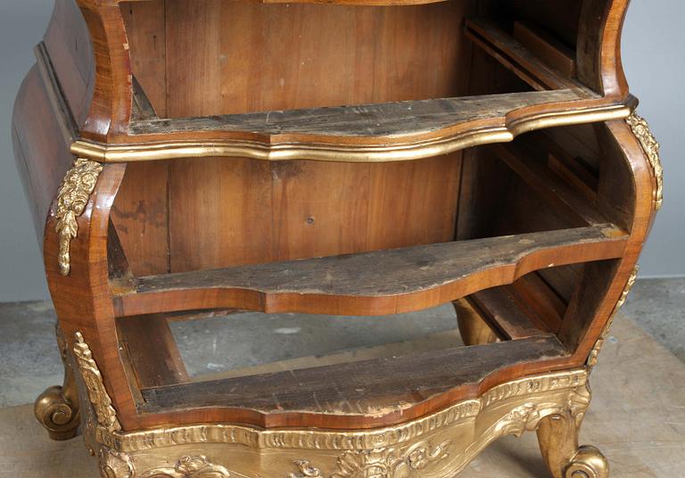 BYRÅ, rokokostil, 1800-1900-tal.