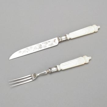 SMÖRGÅSBESTICK, 22 st, silver, pläter samt pärlemo, Sheffield, 1900-talets början,