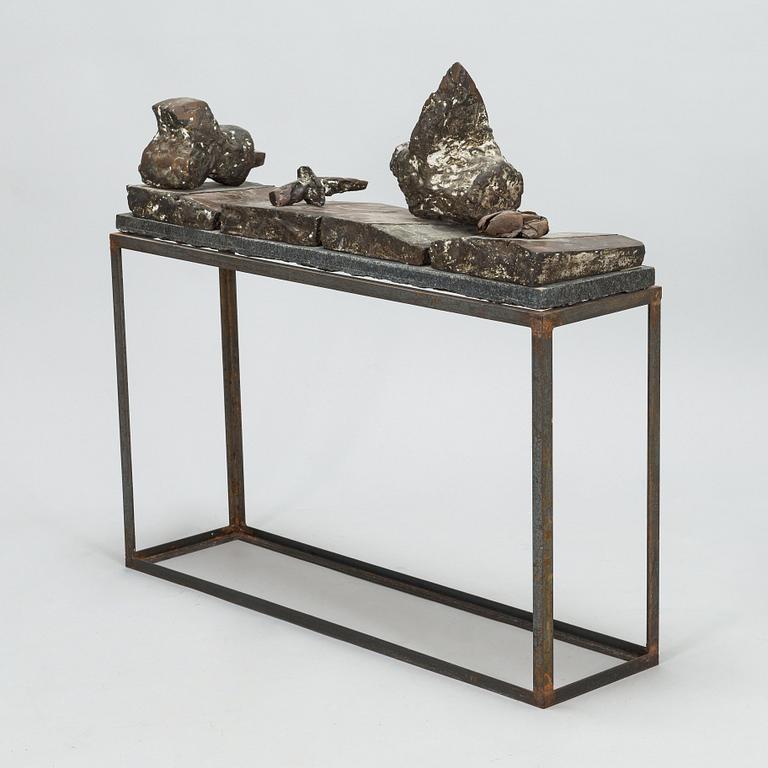 Veikko Hirvimäki, 'Niitä junia ei mene pohjoiseen'.