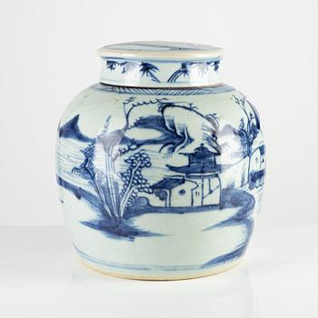 A blue and white porcelain ginger jar, China, 19th century.