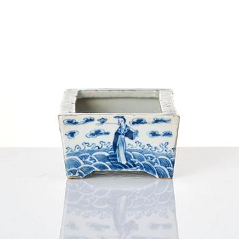 A blue and white 'eight daoist immortals' flower pot, Qing dynasty, 19th century.