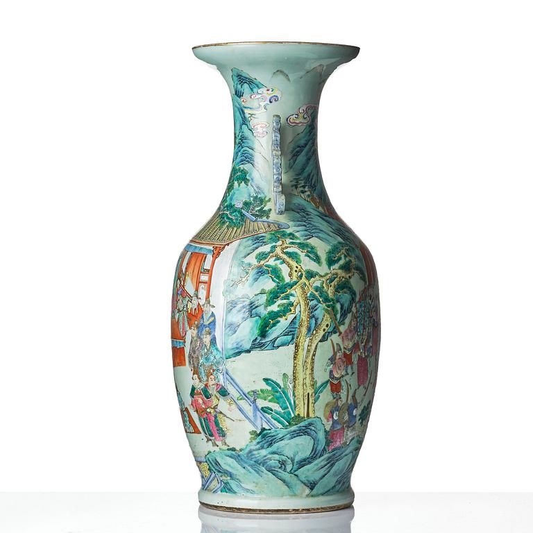 Praktvas, porslin. Qingdynastin, 1800-tal.