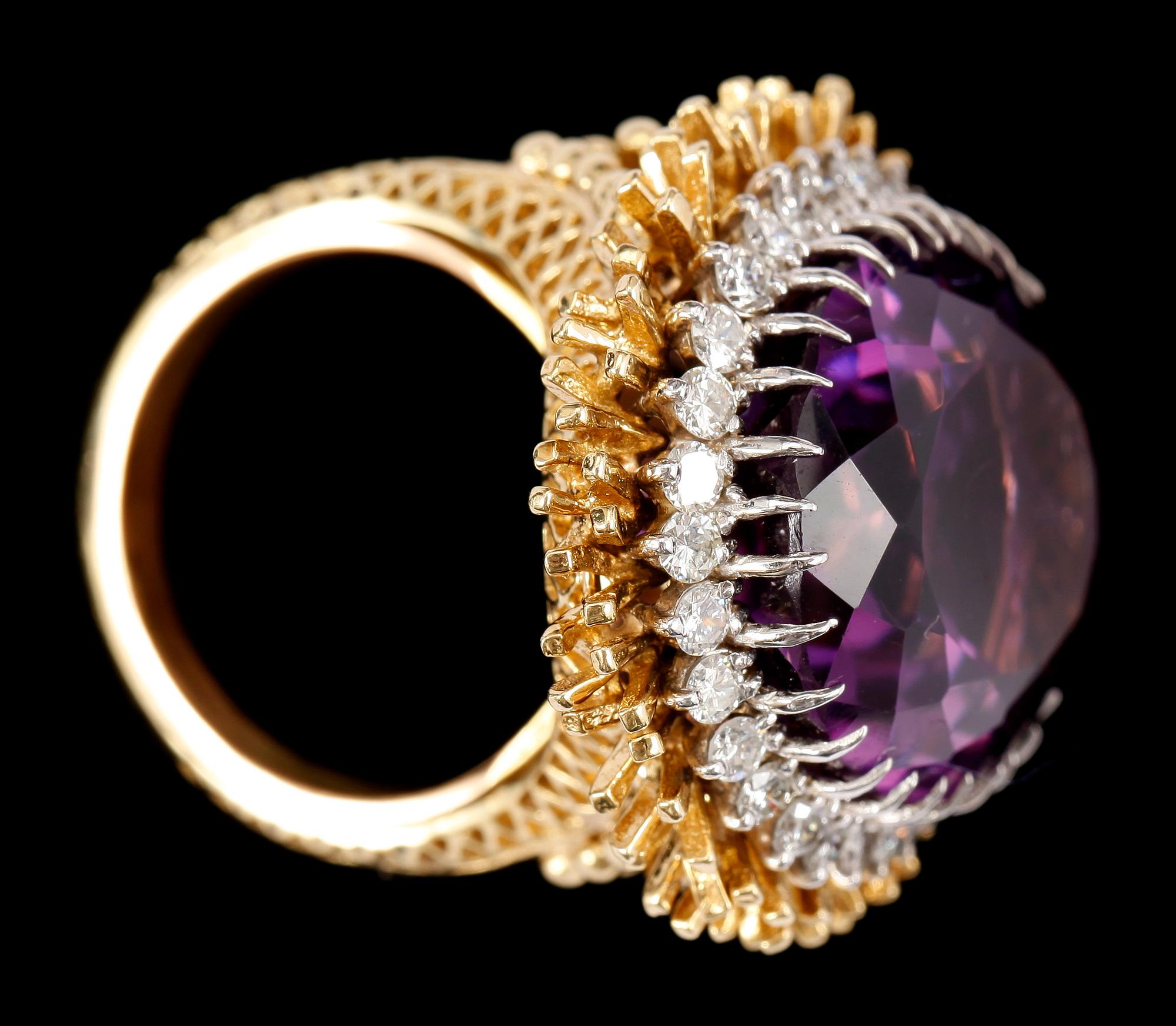 RING, 18k guld med ametist och briljantslipade diamanter tot ca0,90ct. GGP, Västerås, 1959. Vikt ca21g.