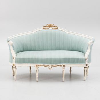 Sofa, Gustavian style, from around the year 1900.