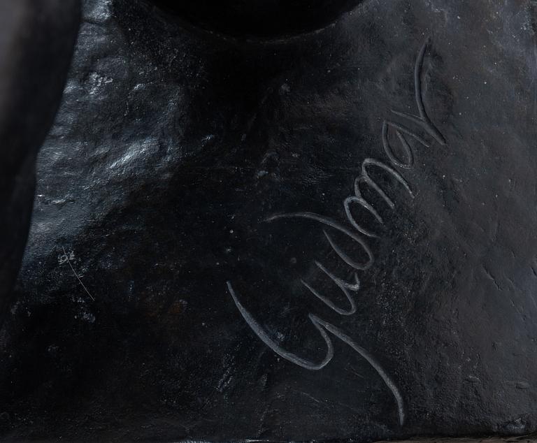 Gudmar Olovson, staty. Signerad. Numrerad. Gjutarstämpel. Brons, höjd 210 cm, längd 56 cm.