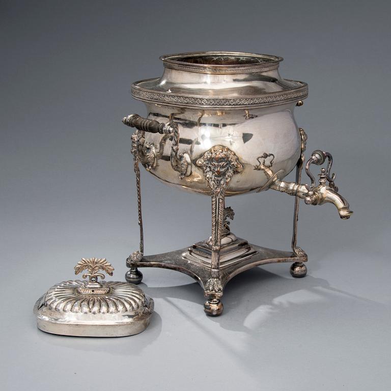 SAMOVAR, försilvrad koppar och mässing, England 1800-talets början.