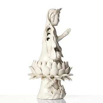 Figurin, porslin, blanc de Chine, Kina, sen Qingdynasti / omkring 1900.