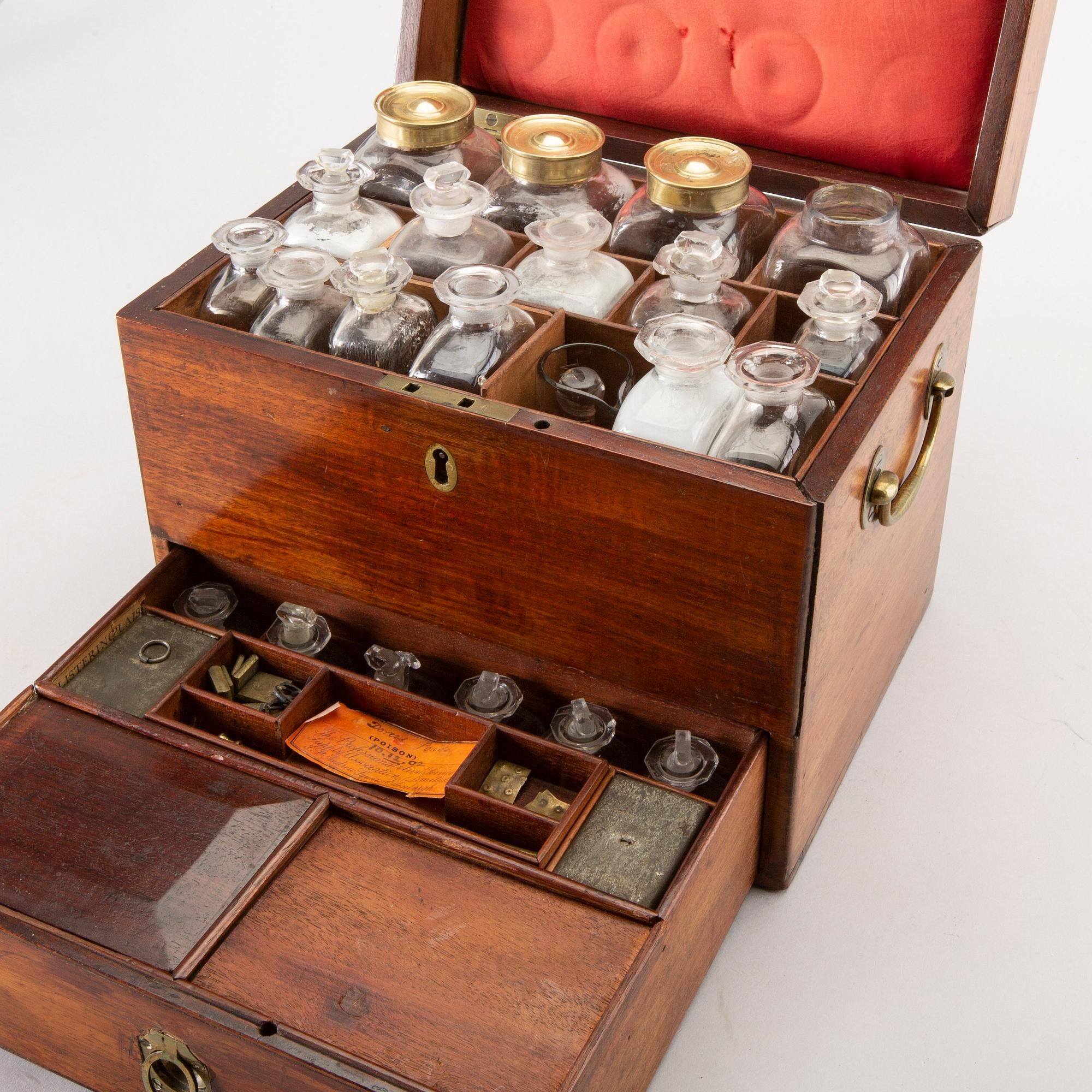 A 1902 Scottish pharmacy casket.