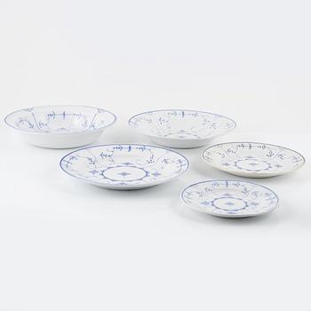 Villeroy & Boch, dinnerware set, Dresden, approximately 80 pieces.