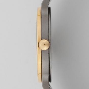 Porsche Design by IWC - Ultra Sportivo 02. Titanium / gold. Quartz. 32mm.