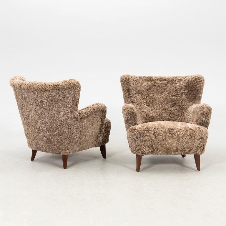 Ilmari Lappalainen, a pair of "Laila" armchairs, Asko Finland, second half of the 20th century.