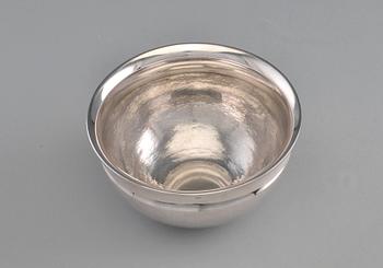 Tapio Wirkkala, TAPIO WIRKKALA (FINLAND), A BOWL, Signed TW. Silver 925. Kultakeskus, Hämeenlinna 1969.