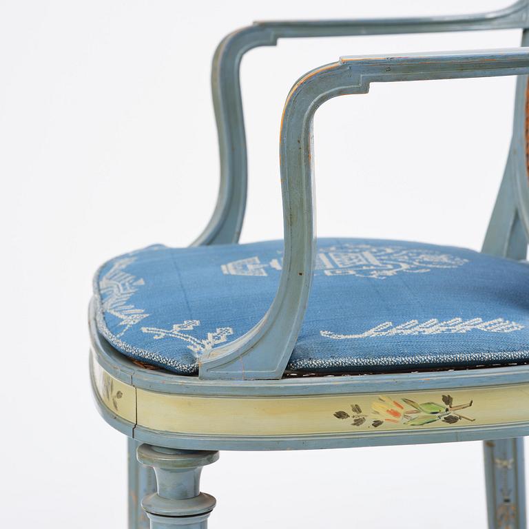 Carl Malmsten, a pair of Swedish Grace chairs, cabinetmaker Albin Johansson, Stockholm, for Villa Kvikkjokk, 1927.