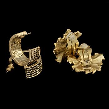 ÖRHÄNGEN, 2 par, stämpelmärkta Oscar de la Renta, 1900-tal.