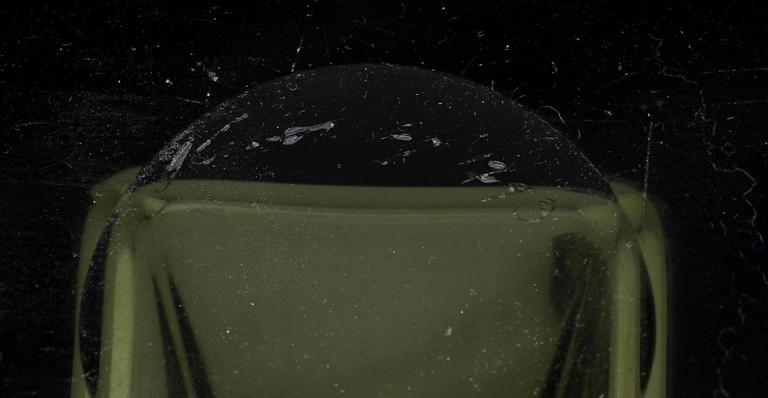 VAS SAMT SKÅL, glas, Vicke Lindstrand, sign.