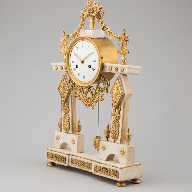 A PENDULUM CLOCK, Louis XVI-style, France, 19th century.