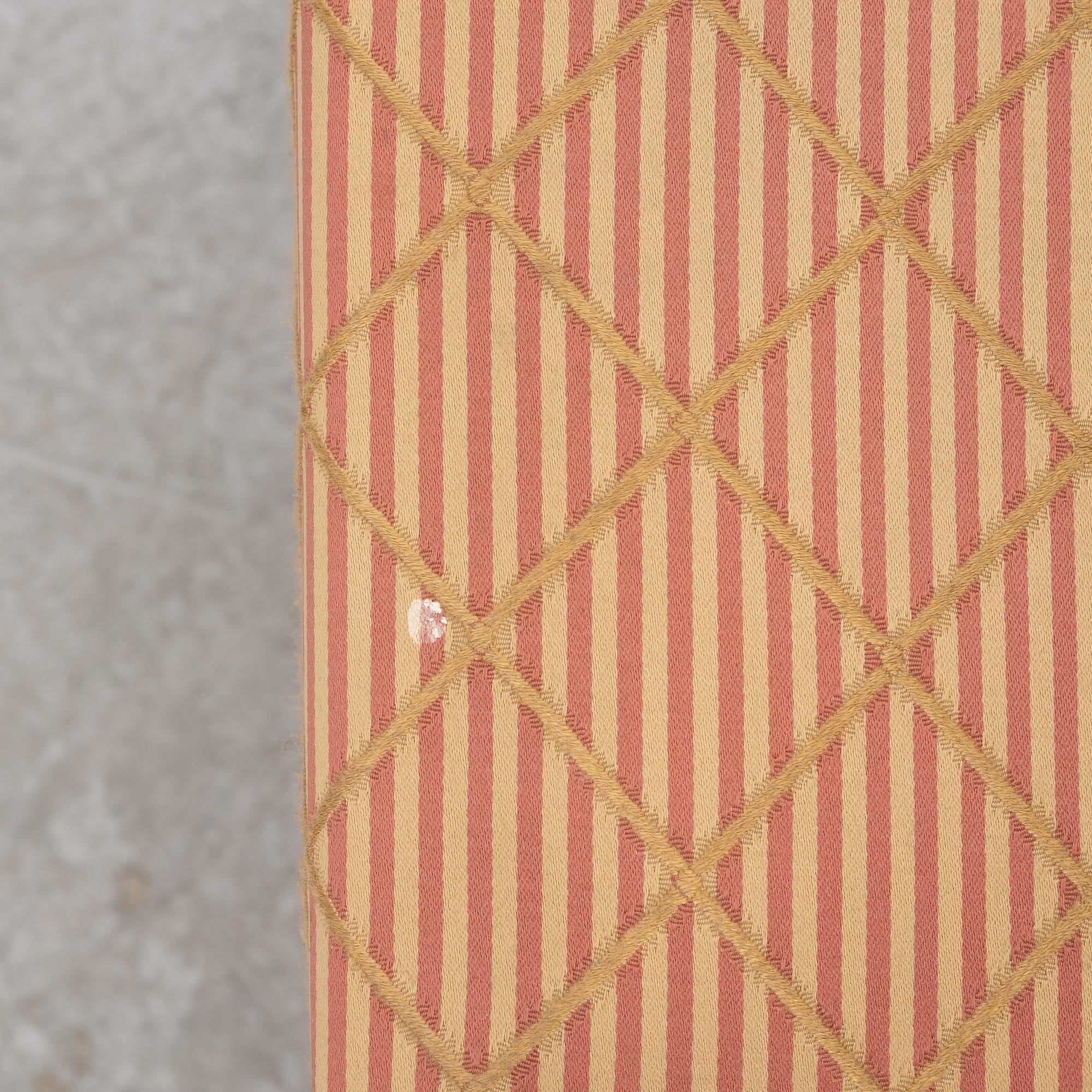 Nils Jonsson, matbord med 6 stolar, Troeds.